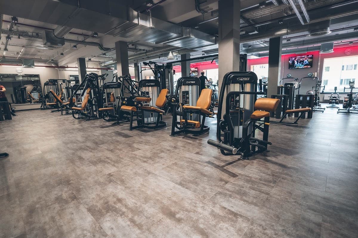 PRIME TIME fitness Fitnessstudio Leopoldstraße